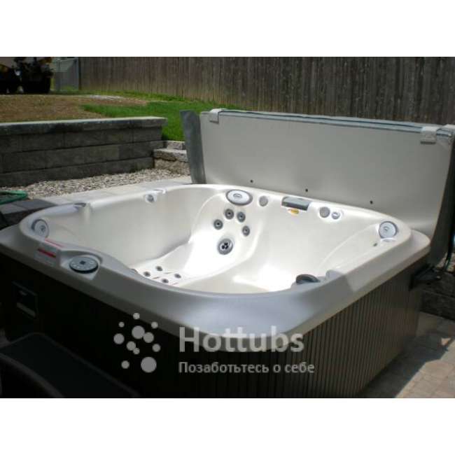 Jacuzzi Premium J-335