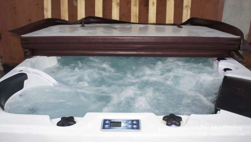 Jazzi Pool Kanzas (Канзас) Jazzi Pool Kanzas (Канзас)